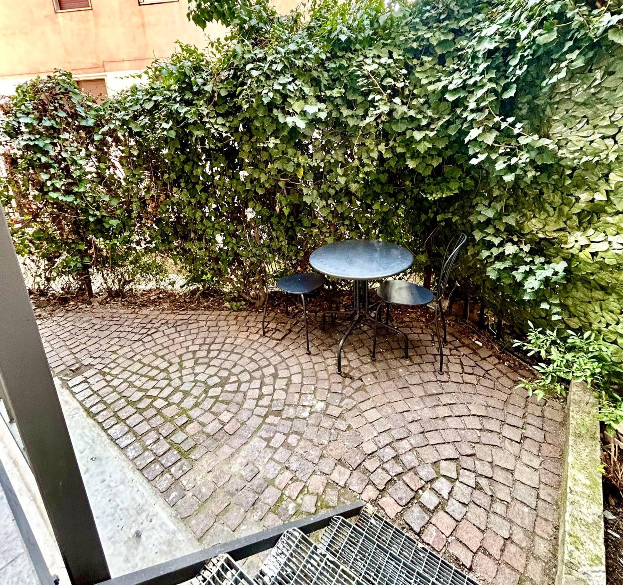 Lovely 2 Room Apartment With Small Garden Μιλάνο Εξωτερικό φωτογραφία