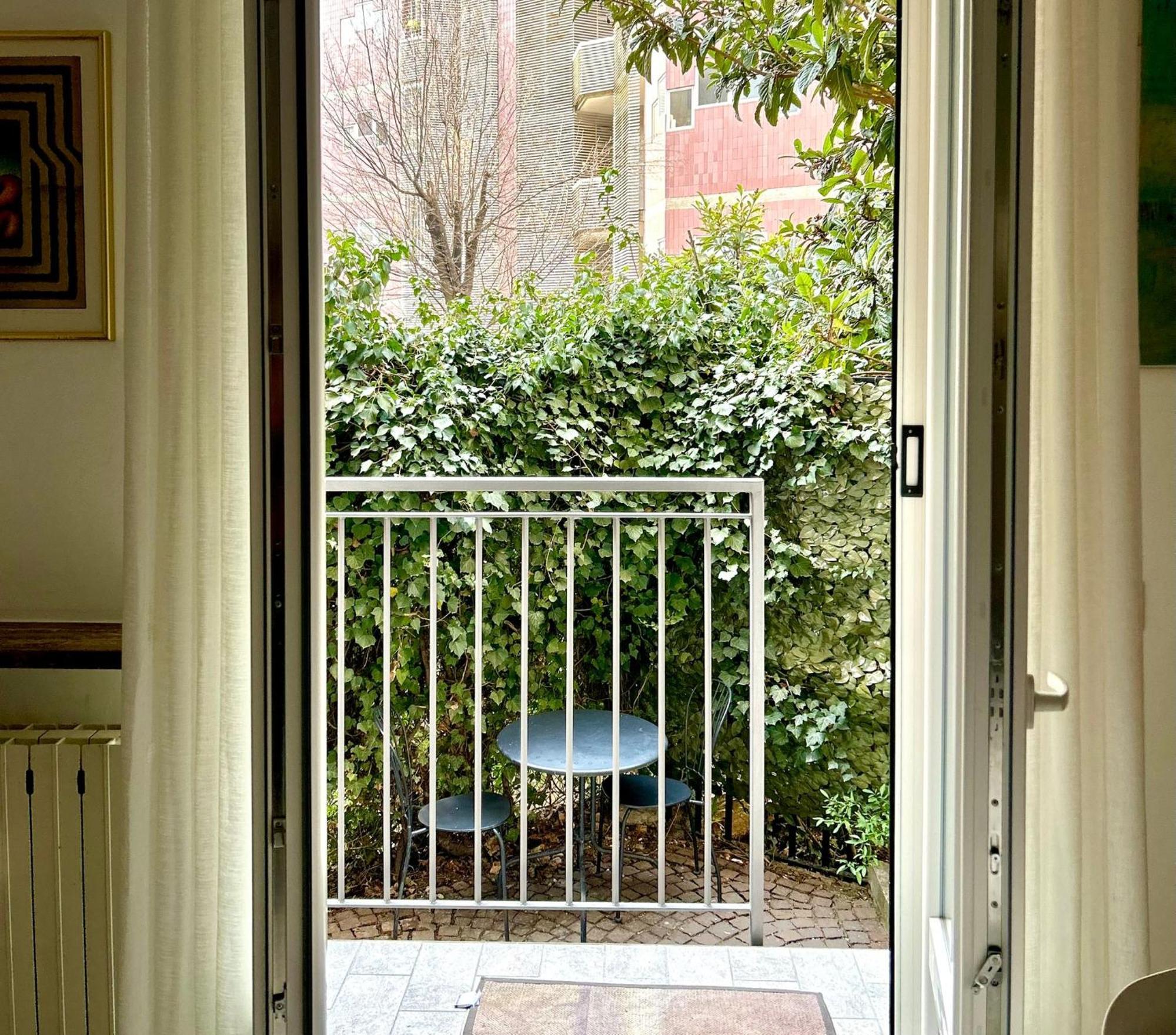 Lovely 2 Room Apartment With Small Garden Μιλάνο Εξωτερικό φωτογραφία